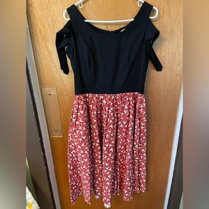 Bernie Dexter Made in the USA boomerang print, tie-shoulder swing dress Sz Lg